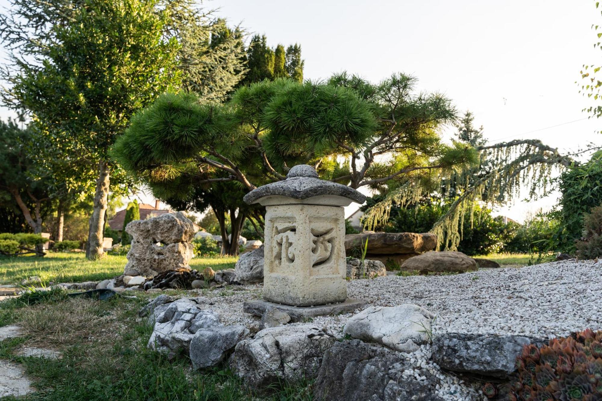 Villa Garden Zalaegerszeg Buitenkant foto